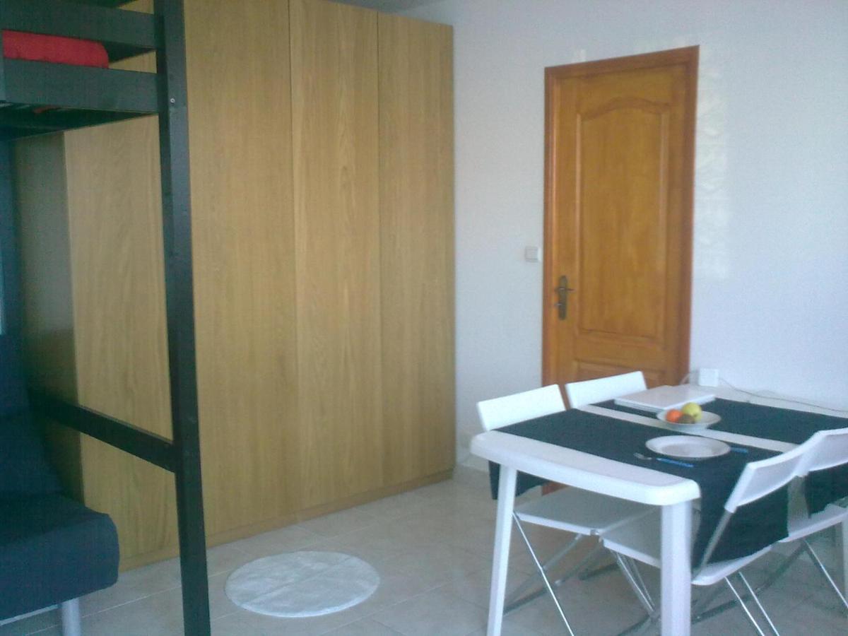Studio Climatise. Proche Parking, Commerces Et Mer Daire Carqueiranne Dış mekan fotoğraf